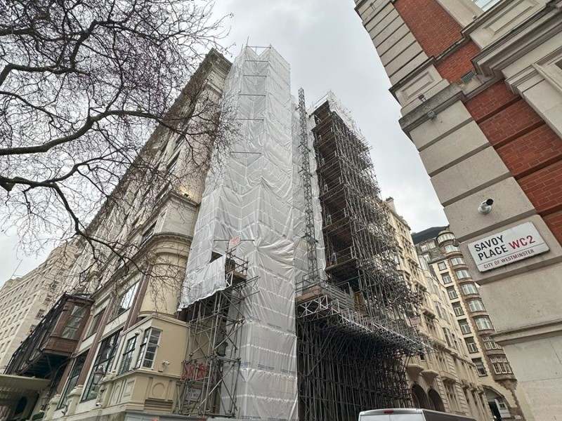 Scaffolding structure design at Savoy Hotel